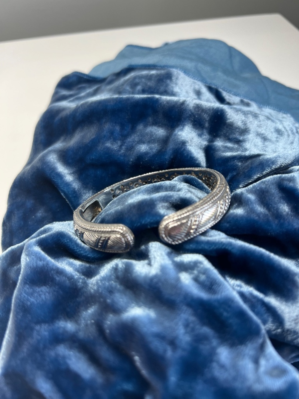 Judith Ripka Sterling And Diamonique Bangle Bracelet size Small 6 3/4 inches - Picture 2 of 4